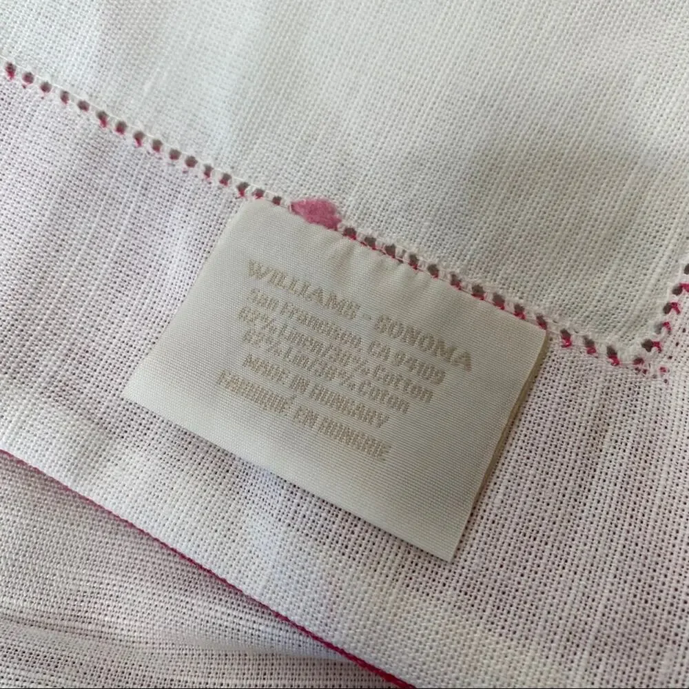 Williams Sonoma Bordered Hotel Napkins Placemat
